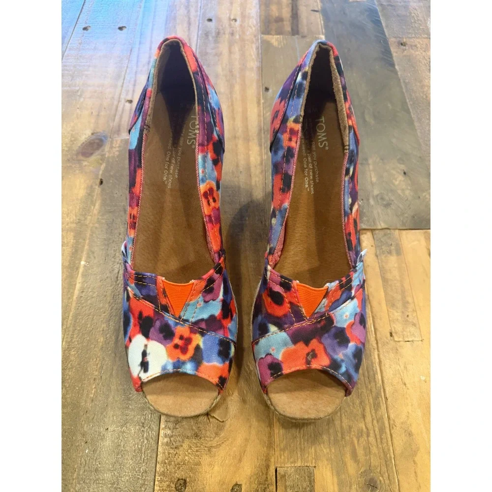 TOMS Calypso Floral Canvas Wedge Sandals Multi Color Peep Toe Espadrilles W 8.5